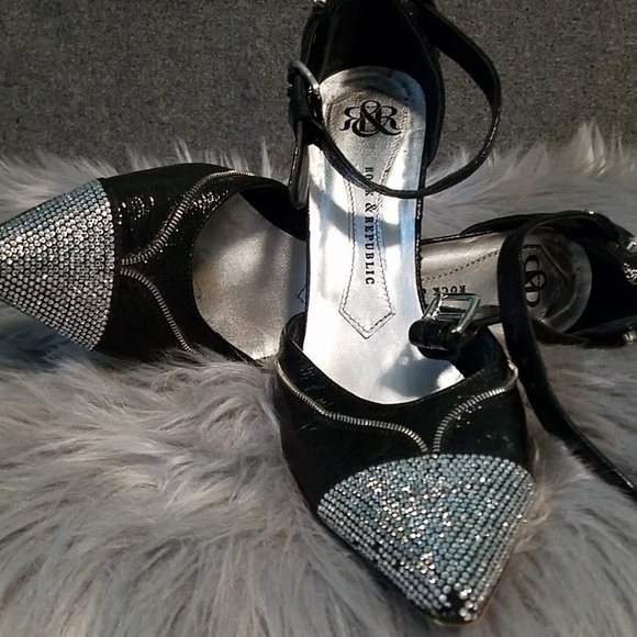 Black and silver ankle strap pumps - Picture 6 of 6